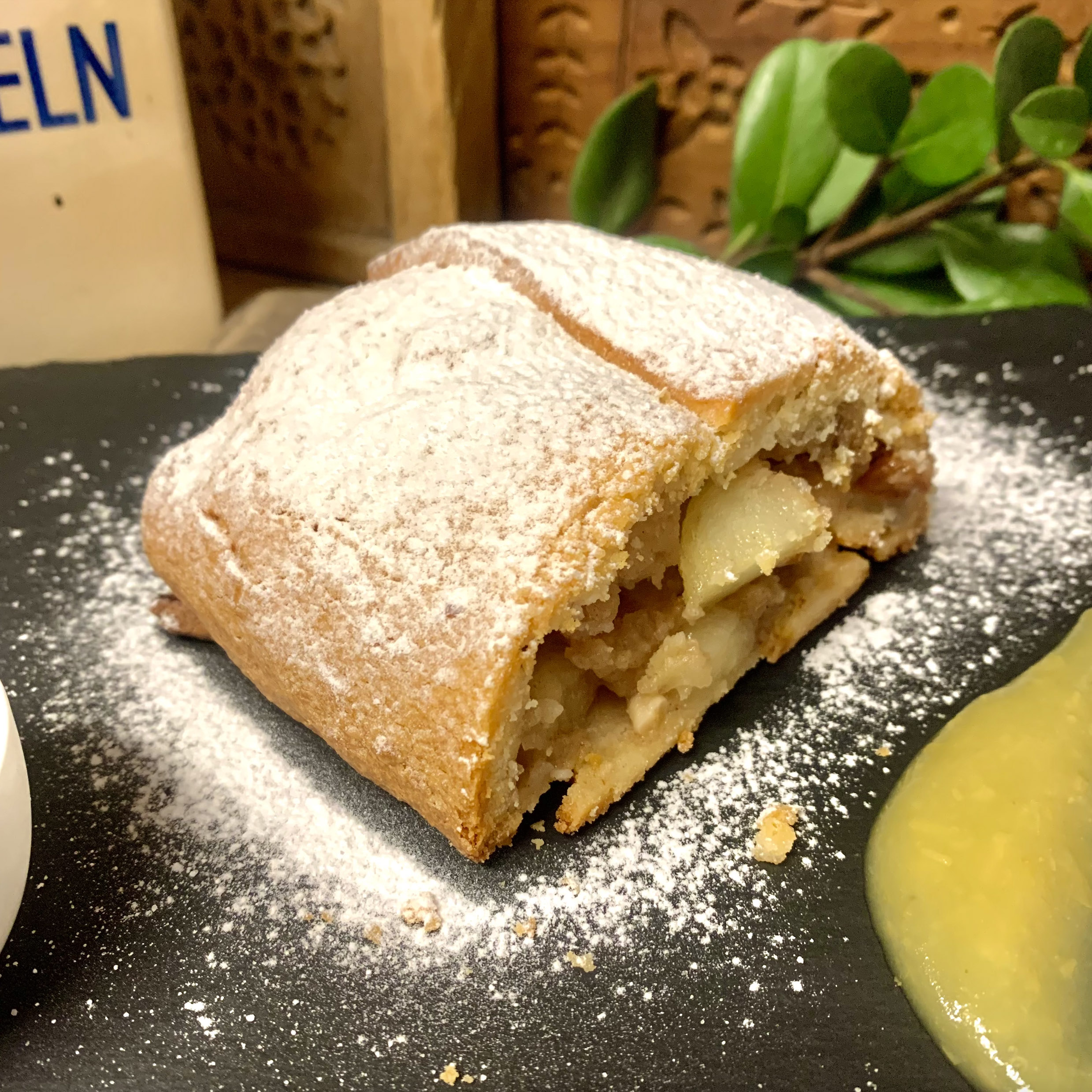 strudel di mele ristorante altoatesino Milano